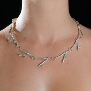 Twig Chain with 5 gems