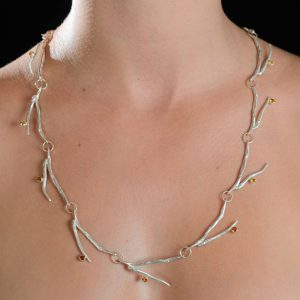 Twig Chain with 13 twigs